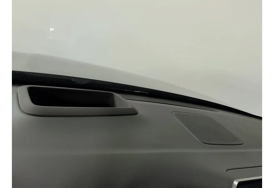 Li Auto L6 1.5 AT 4WD (150 л.с.) Max Черный в АВИЛОН. Слайд №22