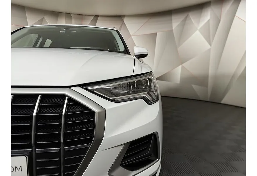 Audi Q3 2.0 TFSI S-tronic quattro (180 л.с.) Design Белый в АВИЛОН. Слайд №10