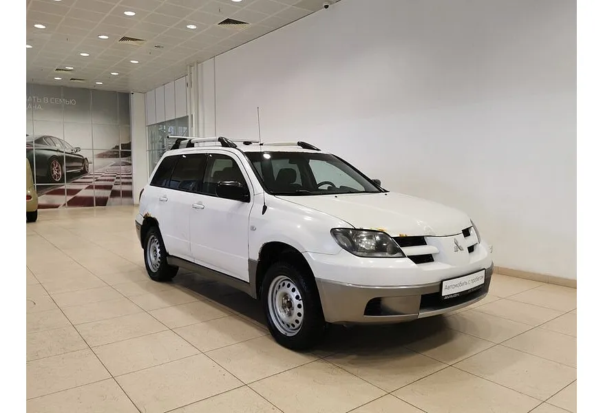 Mitsubishi Outlander 2.4 AT 4WD (160 л.с.) Белый в АВИЛОН. Слайд №3