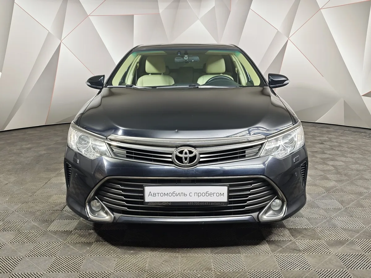 Toyota Camry 2.5 AT (181 л.с.) Черный в АВИЛОН. Слайд №7