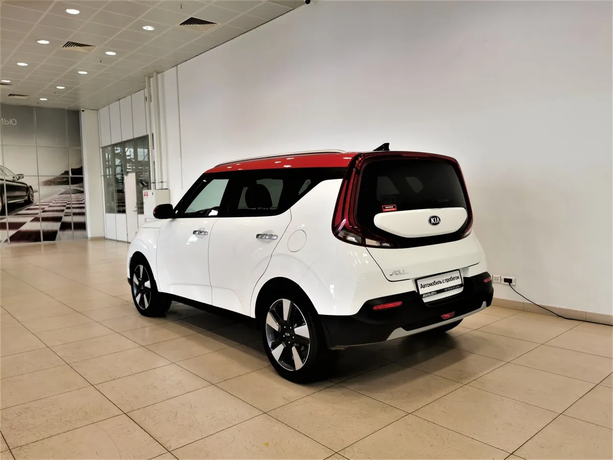 Kia Soul 1.6 MPI AT (123 л.с.) Prestige Белый в АВИЛОН. Слайд №4