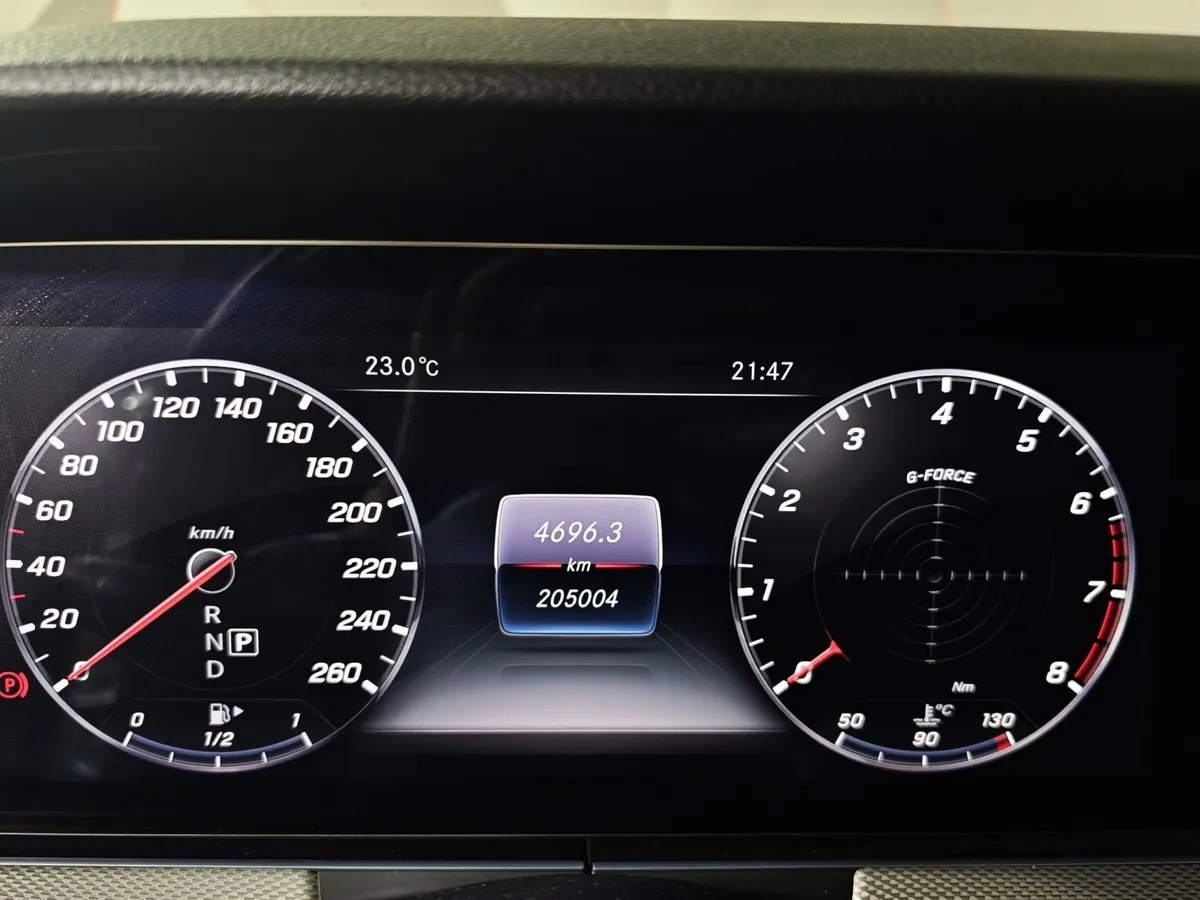 Mercedes-Benz E-Класс E 200 4MATIC 9G-TRONIC (184 л.с.) Premium Серый в АВИЛОН. Слайд №13