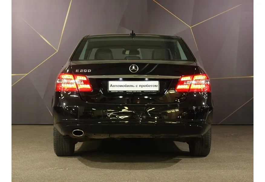 Mercedes-Benz E-Класс E 200 T BlueEfficiency 7G-Tronic Plus (184 л.с.) Черный в АВИЛОН. Слайд №3
