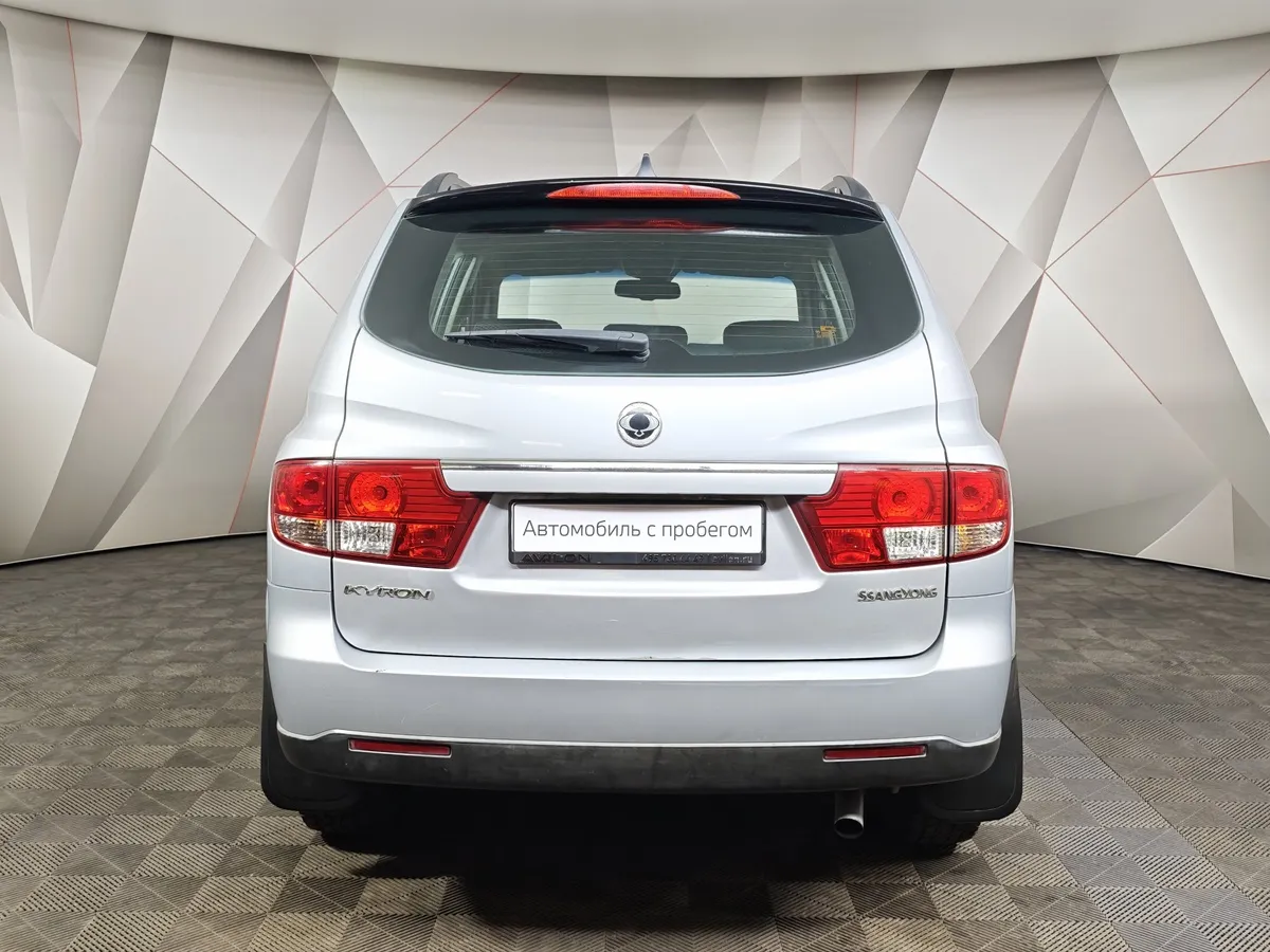 SsangYong Kyron 2.0 Xdi MT 4WD (141 л.с.) Серебристый в АВИЛОН. Слайд №8