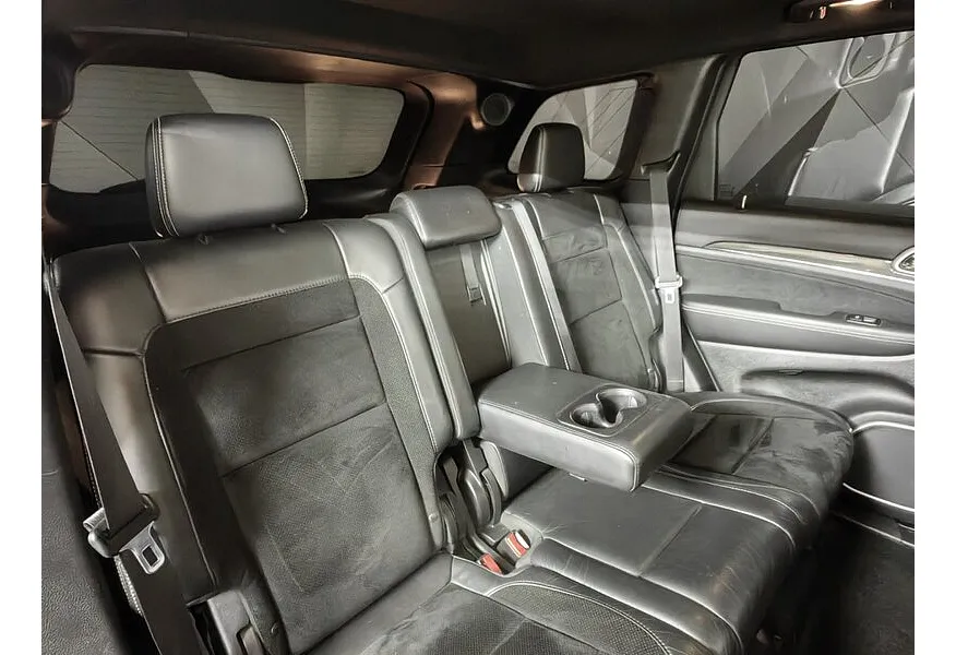 Jeep Grand Cherokee 6.4 AT SRT-8 (468 л.с.) Черный в АВИЛОН. Слайд №16