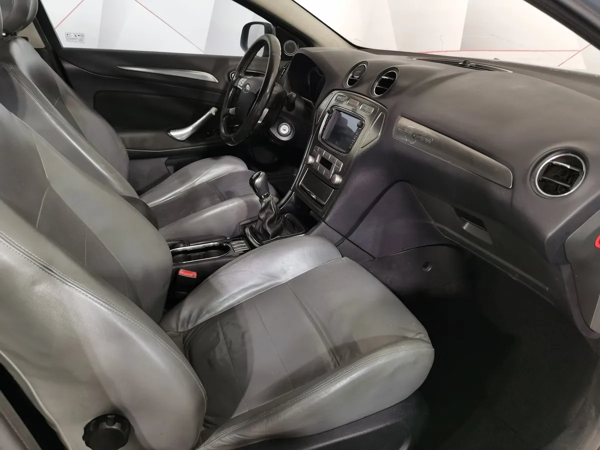 Ford Mondeo 2.0 MT (145 л.с.) Серый в АВИЛОН. Слайд №11