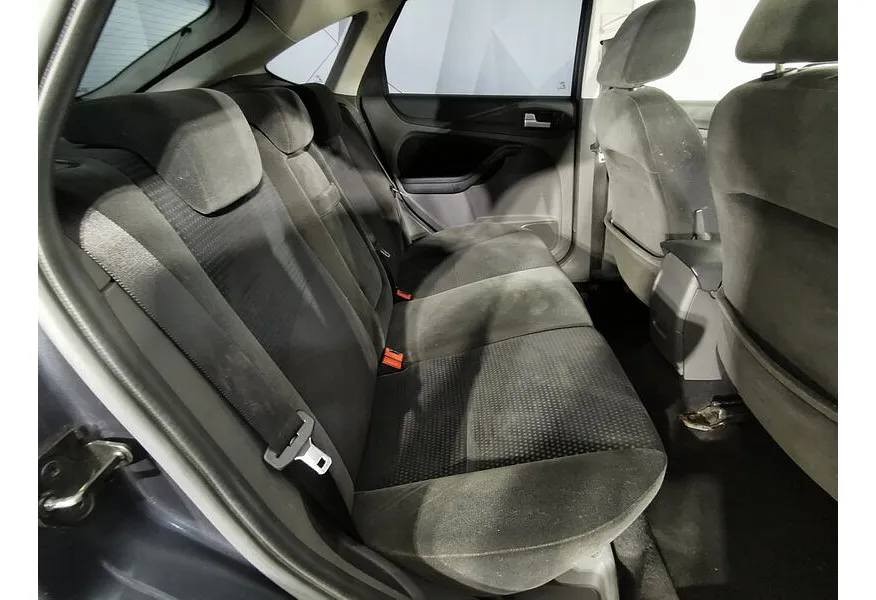 АВИЛОН - Ford Focus 2.0 MT (145 л.с.) Ghia Серый - slide 14