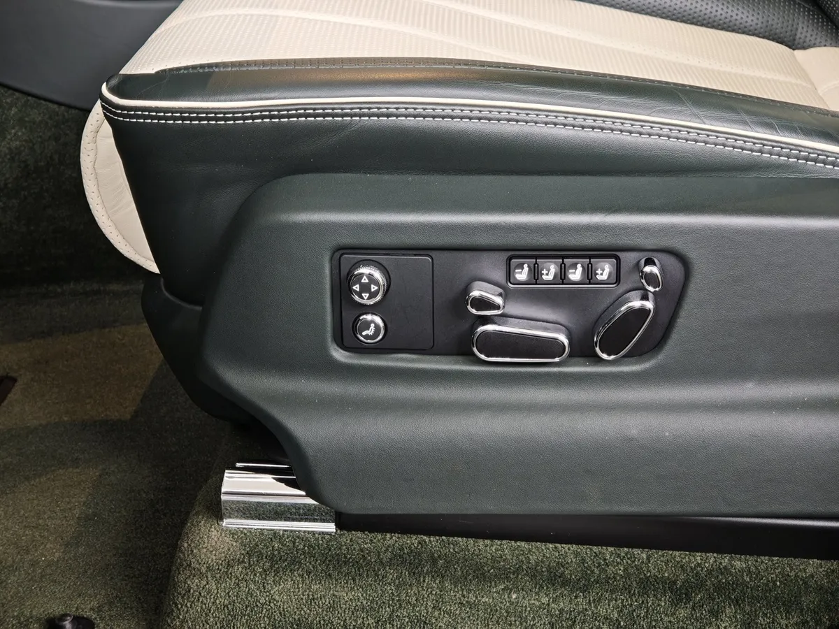 Bentley Bentayga 4.0 AT AWD (550 л.с.) Azure First Edition Комбинированный в АВИЛОН. Слайд №36