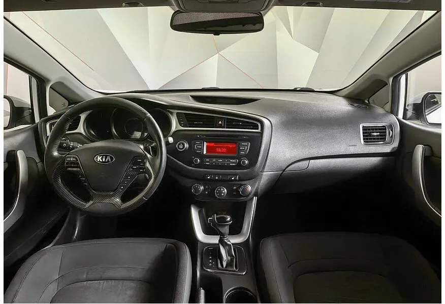 АВИЛОН - Kia Ceed 1.6 AT (130 л.с.) Comfort Белый - slide 7