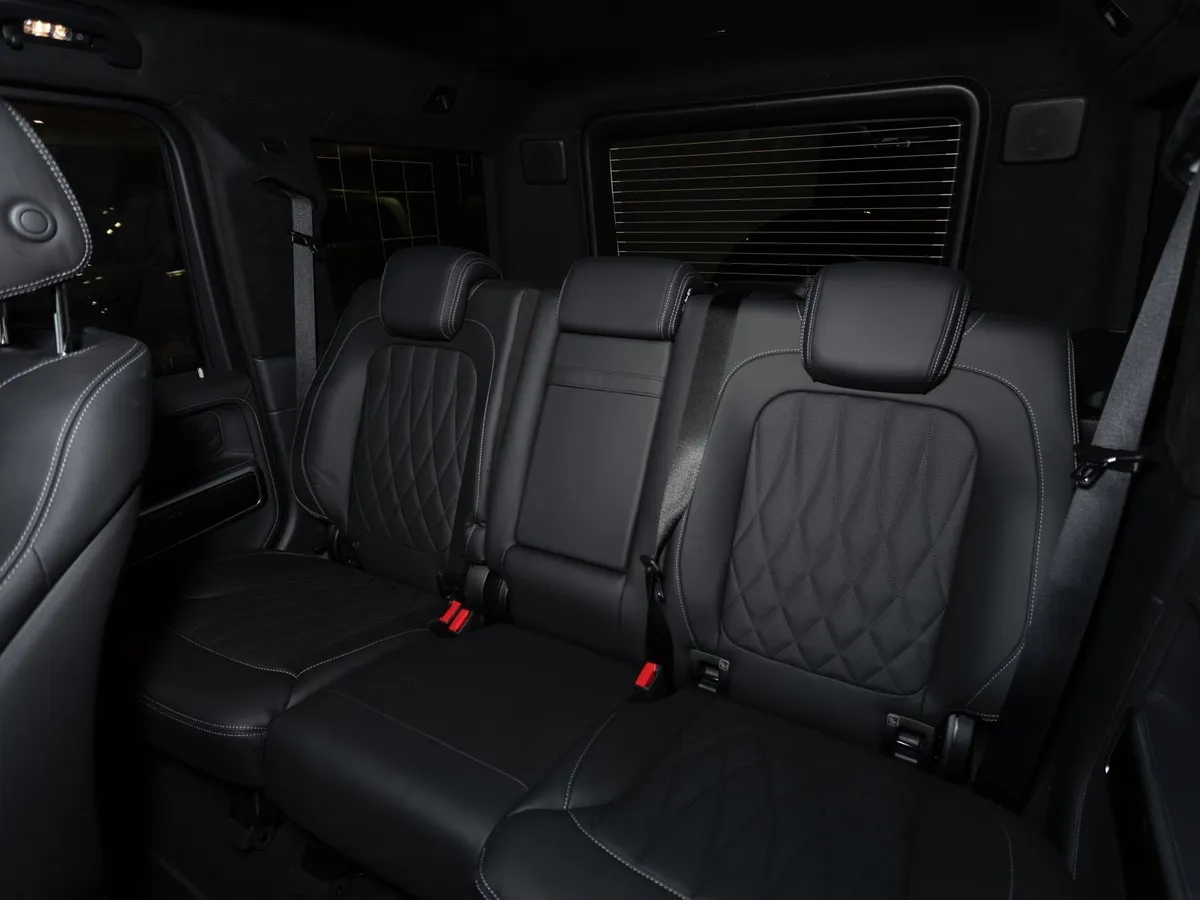 Mercedes-Benz G-Класс G 63 AMG Speedshift 4Matic (585 л.с.) Черный в АВИЛОН. Слайд №10