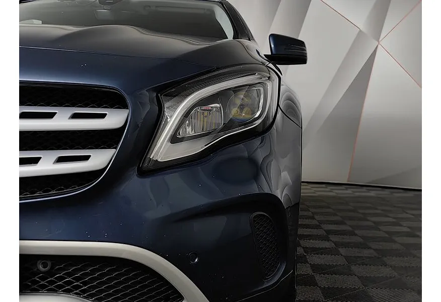 Mercedes-Benz GLA 200 7G-DCT (150 л.с.) Особая серия Синий в АВИЛОН. Слайд №10