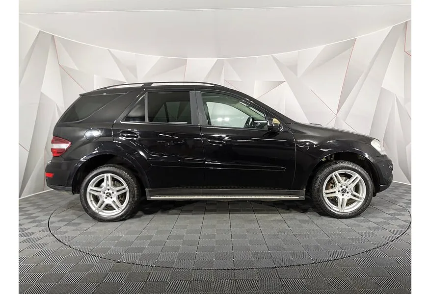 Mercedes-Benz M-Класс ML 320 CDI 7G-Tronic (224 л.с.) Черный в АВИЛОН. Слайд №6