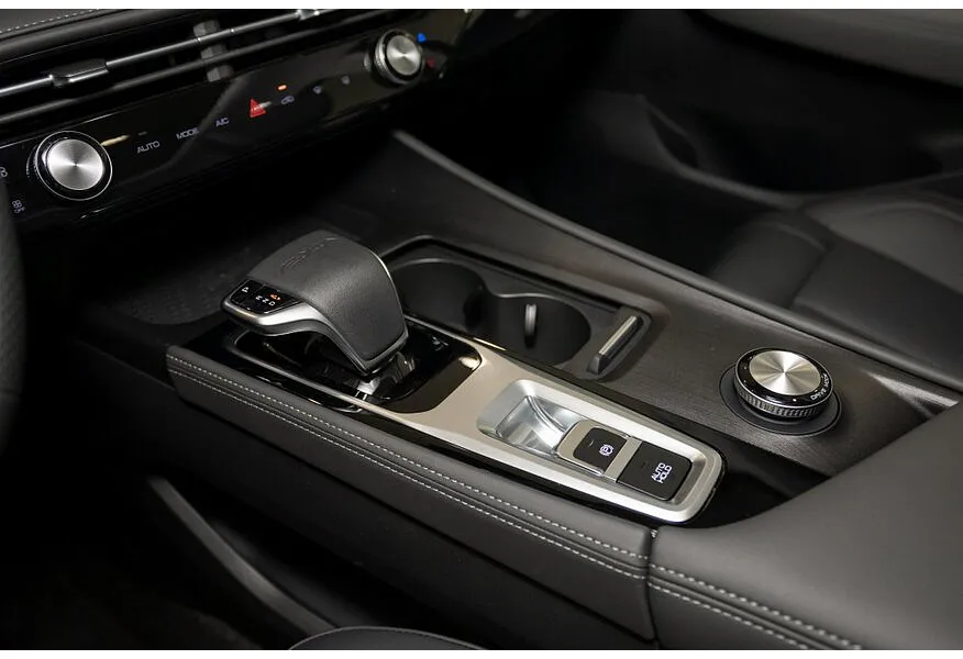 Dongfeng Huge 1.5 AMT FWD (197 л.с.) Executive Синий в АВИЛОН. Слайд №17