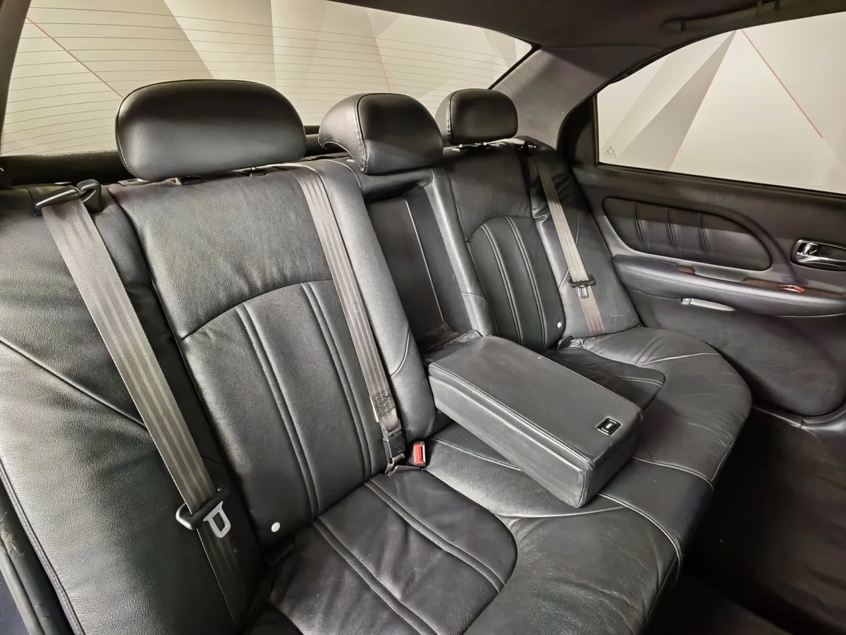 Hyundai Sonata 2.7 MT (172 л.с.) Черный в АВИЛОН. Слайд №17