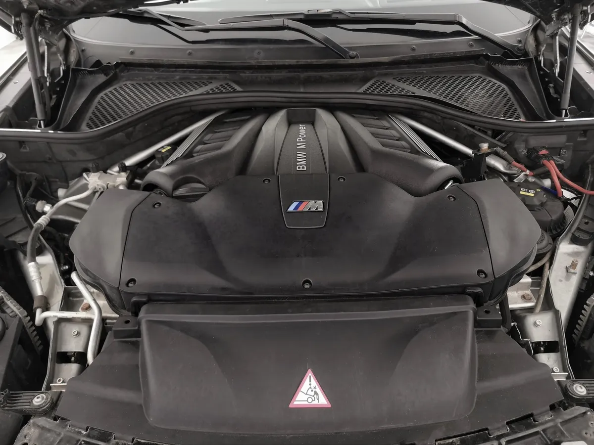 BMW X6 M 4.4 xDrive Steptronic (575 л.с.) Серый в АВИЛОН. Слайд №9