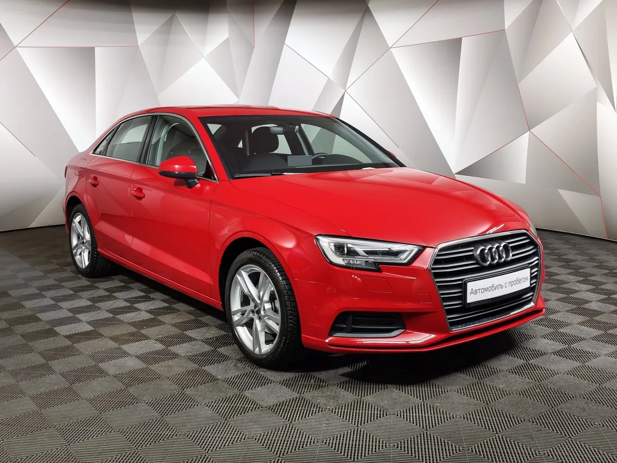 Audi A3 1.4 TFSI AT (150 л.с.) Красный в АВИЛОН. Слайд №3