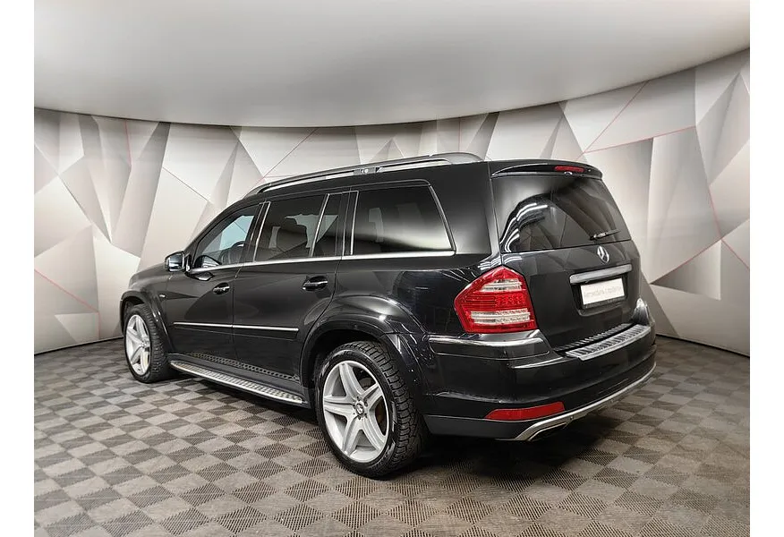 Mercedes-Benz GL 350 CDI BlueEFFICIENCY 7G-Tronic 4MATIC (224 л.с.) Черный в АВИЛОН. Слайд №4