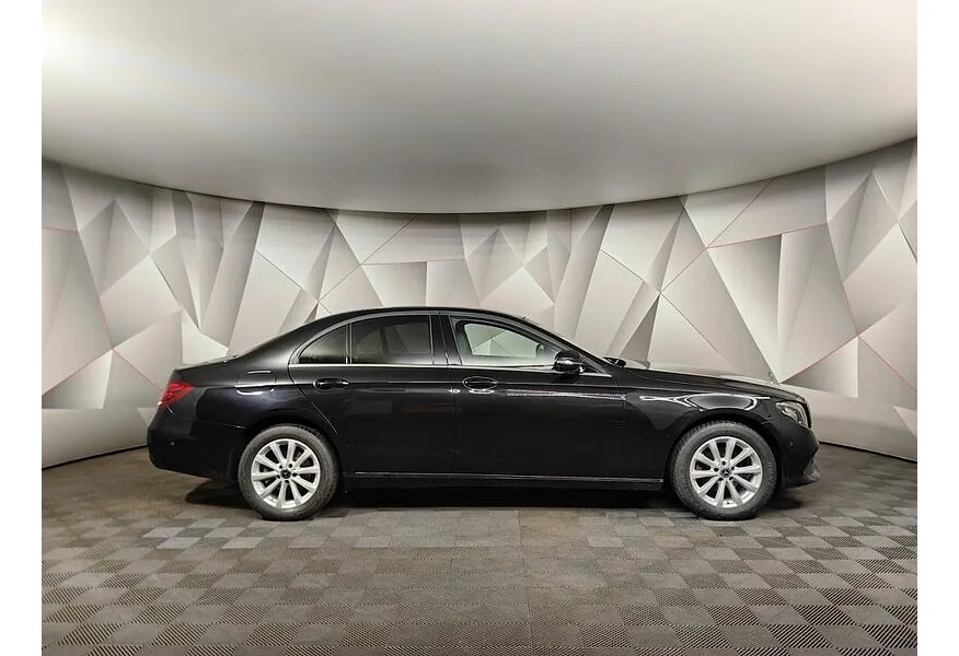 LIVE. Слайд №4