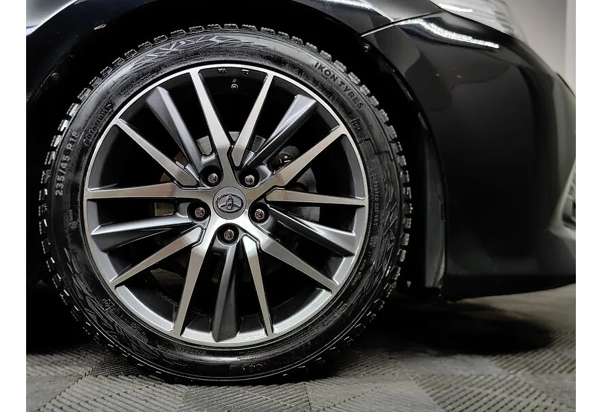 Toyota Camry 3.5 AT (249 л.с.) Черный в АВИЛОН. Слайд №9 Toyota Camry 3.5 AT (249 л.с.) Черный в АВИЛОН. Слайд №9