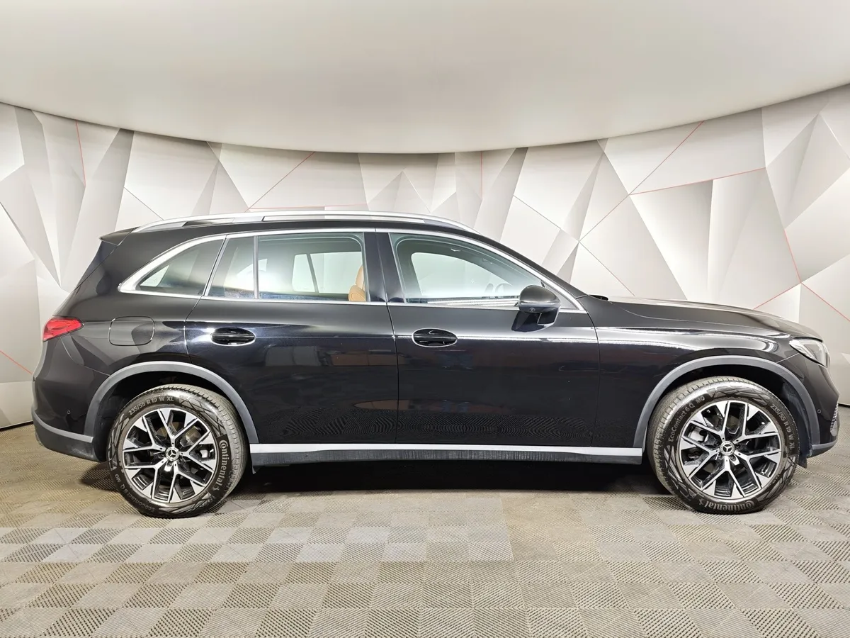 Mercedes-Benz GLC 260 L 9G-TRONIC 4MATIC (197 л.с.) Черный в АВИЛОН. Слайд №6