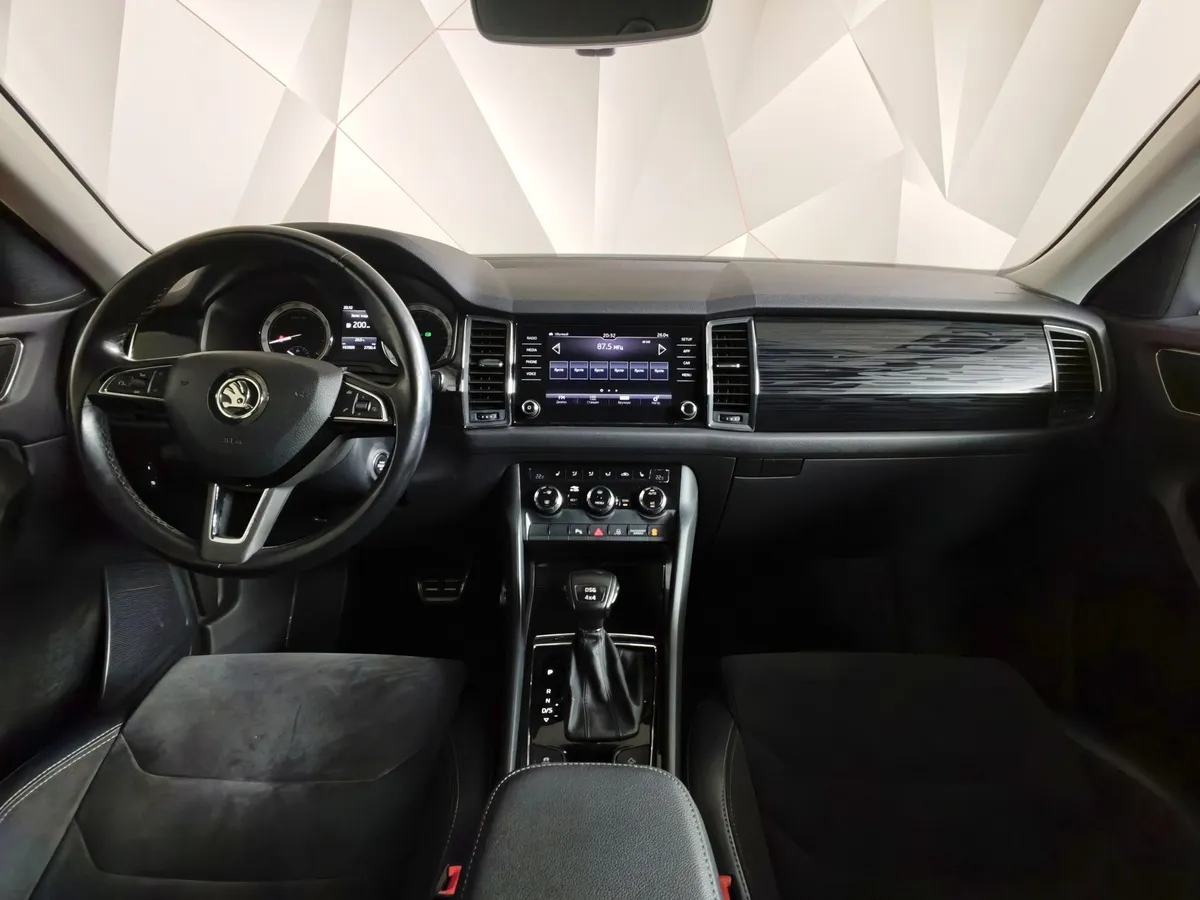 Skoda Kodiaq 2.0 TSI DSG 4WD (180 л.с.) Style Plus Серый в АВИЛОН. Слайд №13