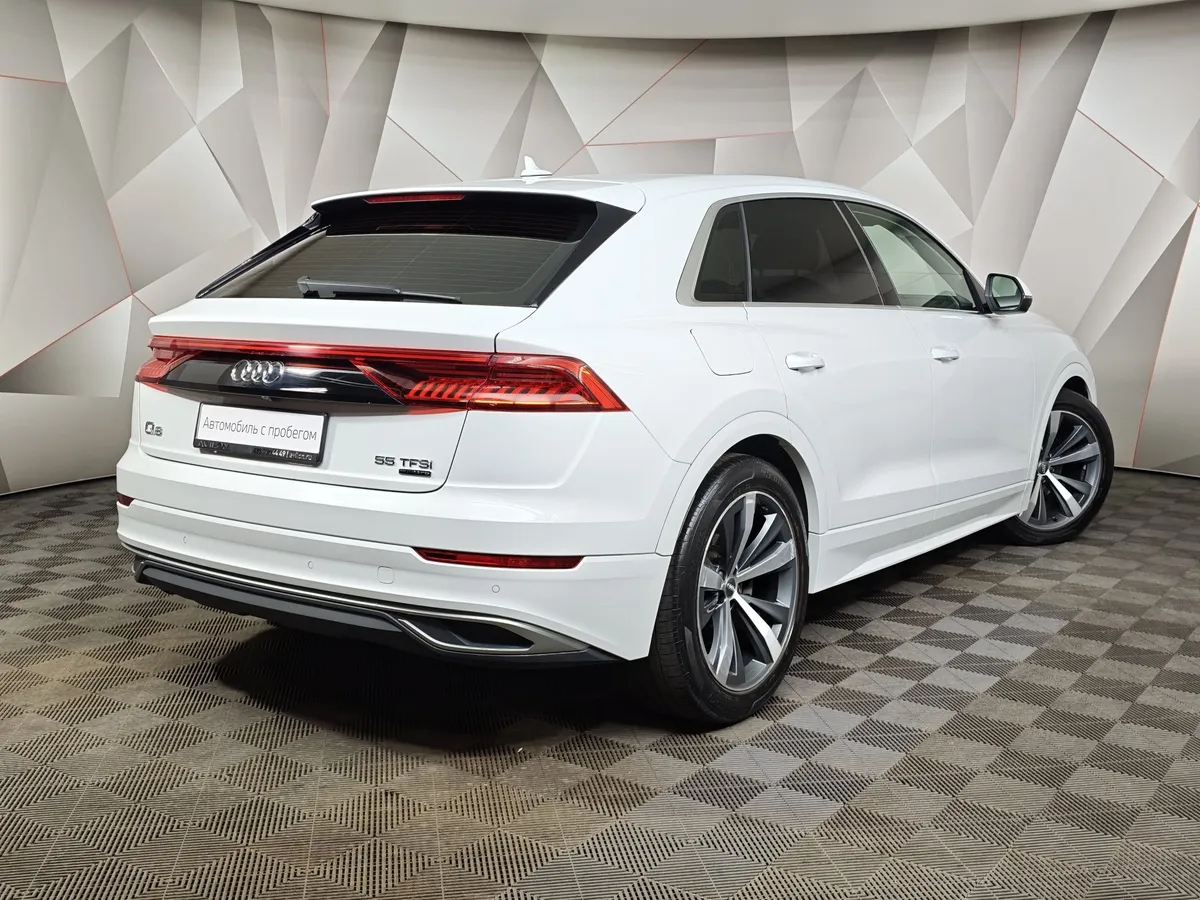 Audi Q8 55 TFSI Tiptronic quattro (340 л.с.) Белый в АВИЛОН. Слайд №2