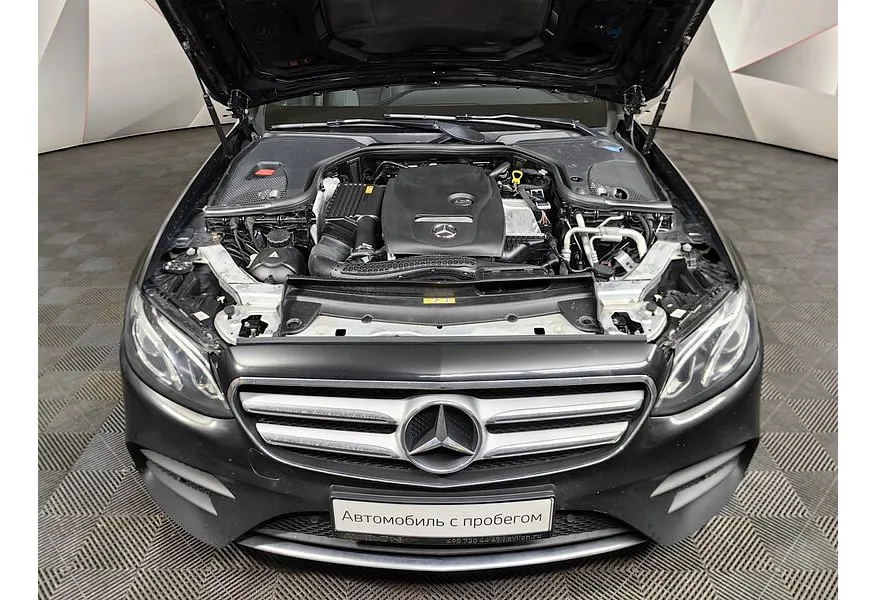 Mercedes-Benz E-Класс E 200 4MATIC 9G-TRONIC (184 л.с.) Sport Черный в АВИЛОН. Слайд №18