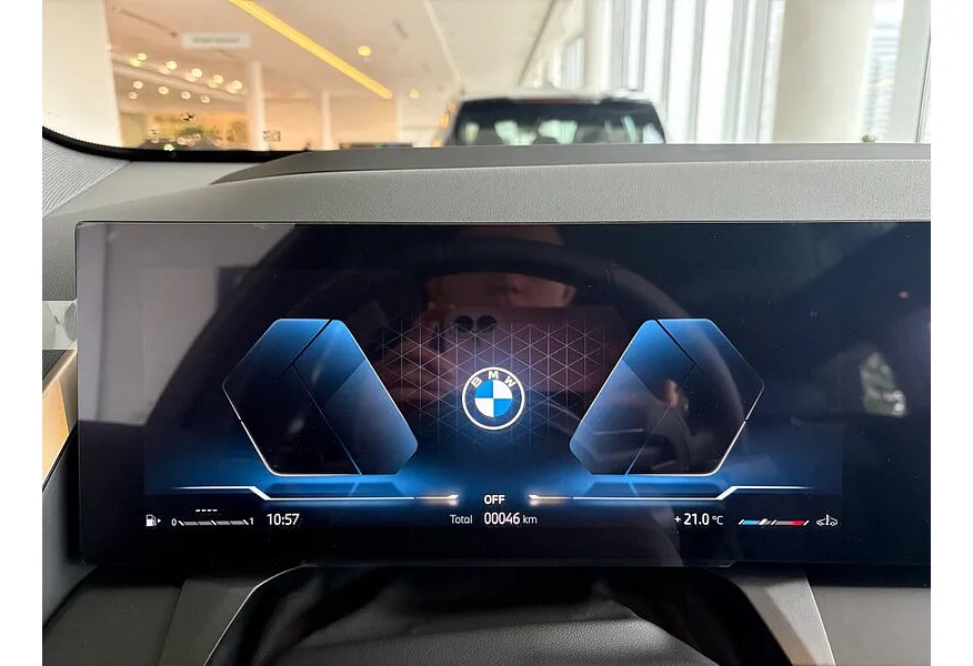 LIVE. Слайд №7