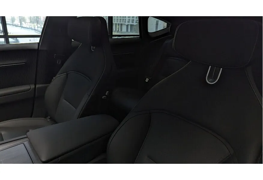 Avatr 12 AT 4WD (578 л.с.) Dual Motor Dynamic Черный в АВИЛОН. Слайд №19 Avatr 12 AT 4WD (578 л.с.) Dual Motor Dynamic Черный в АВИЛОН. Слайд №19