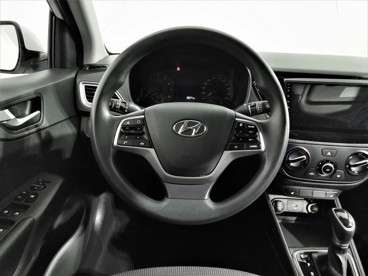 Hyundai Solaris 1.6 AT (123 л.с.) Active Белый в АВИЛОН. Слайд №19