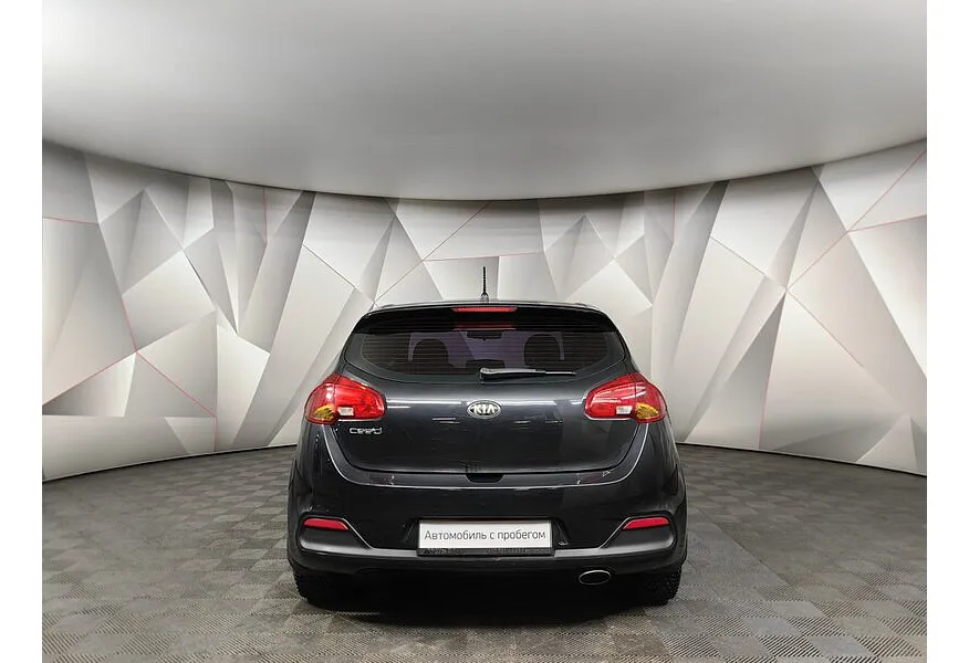 Kia Ceed 1.4 MT (100 л.с.) Черный в АВИЛОН. Слайд №8 Kia Ceed 1.4 MT (100 л.с.) Черный в АВИЛОН. Слайд №8