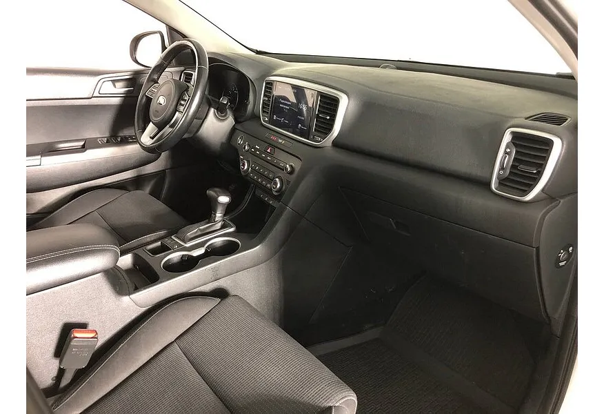 Kia Sportage 2.0 AT 2WD (150 л.с.) Luxe Plus Белый в АВИЛОН. Слайд №6