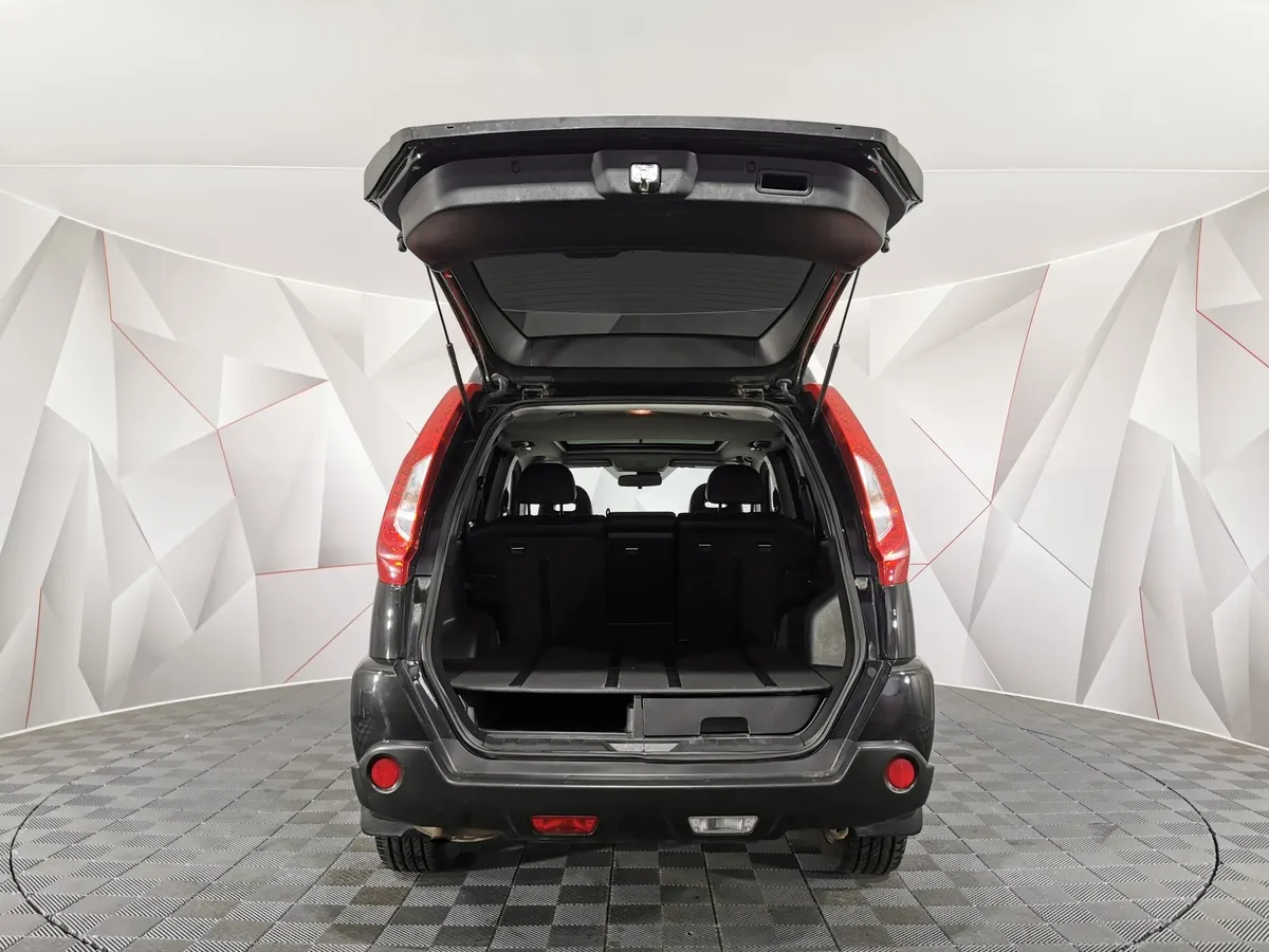 Nissan X-Trail 2.0 CVT AWD (141 л.с.) Черный в АВИЛОН. Слайд №10