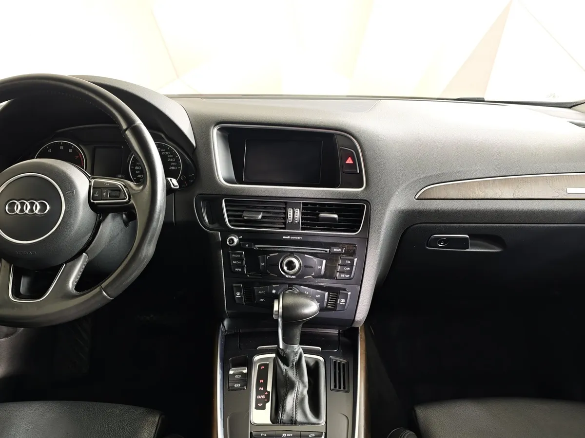 Audi Q5 2.0 TFSI S tronic quattro (249 л.с.) Белый в АВИЛОН. Слайд №15
