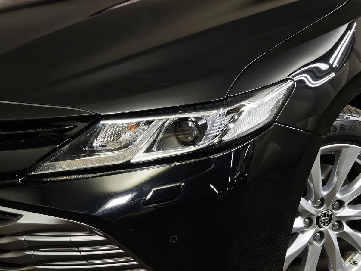 Toyota Camry 2.5 AT (181 л.с.) Черный в АВИЛОН. Слайд №10