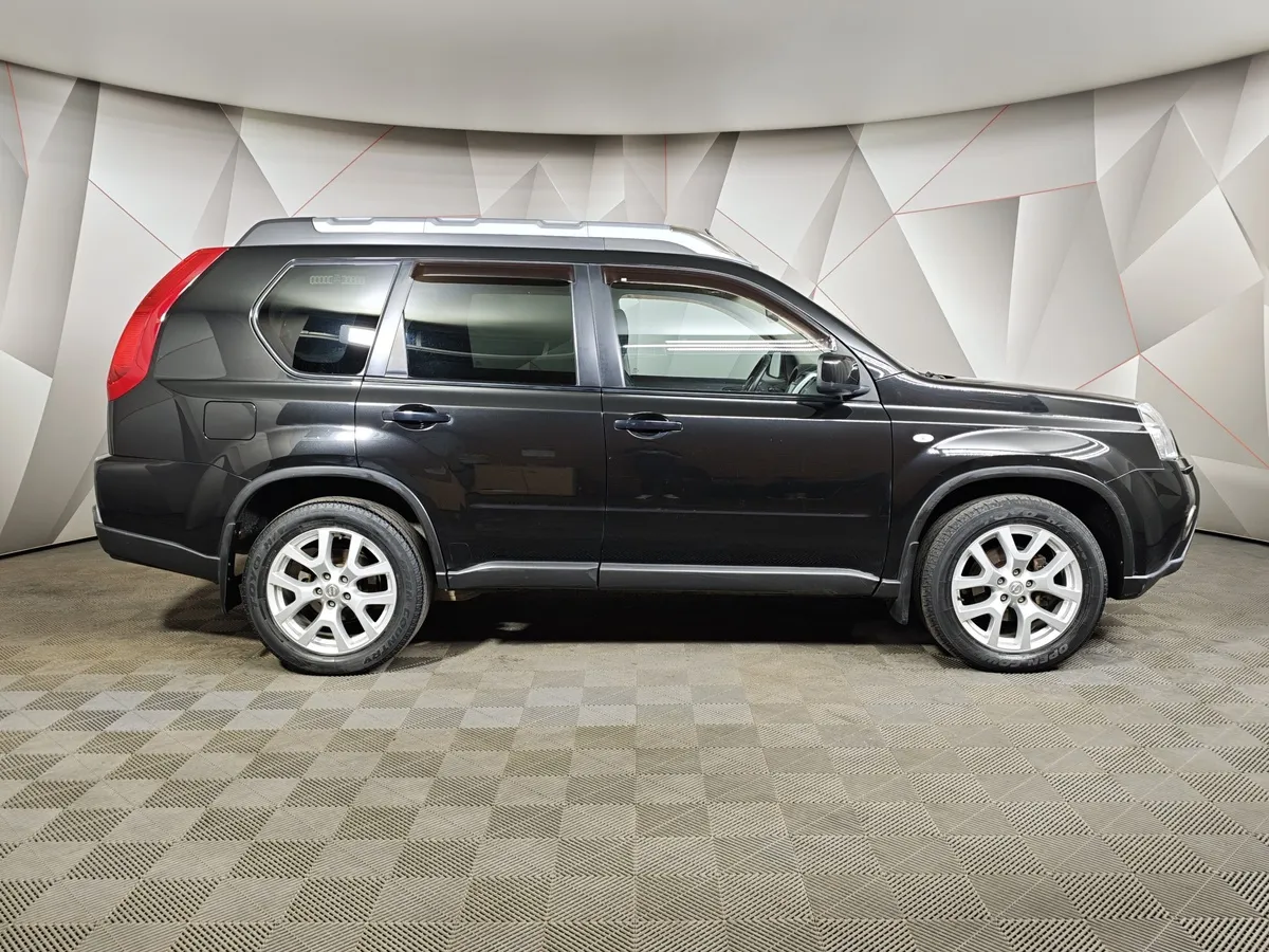 Nissan X-Trail 2.0 CVT AWD (141 л.с.) Черный в АВИЛОН. Слайд №5