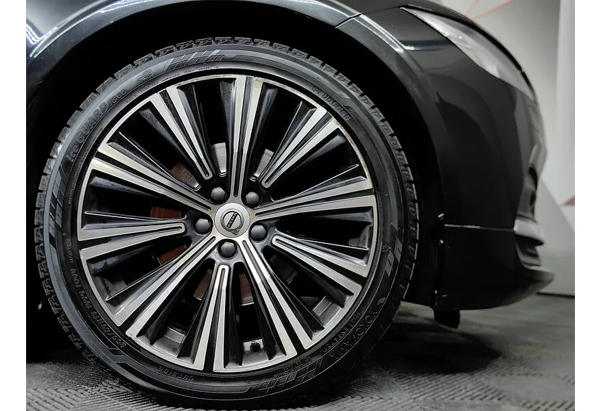 Volvo S90 2.0 T4 Drive-E AT (190 л.с.) Inscription Черный в АВИЛОН. Слайд №9