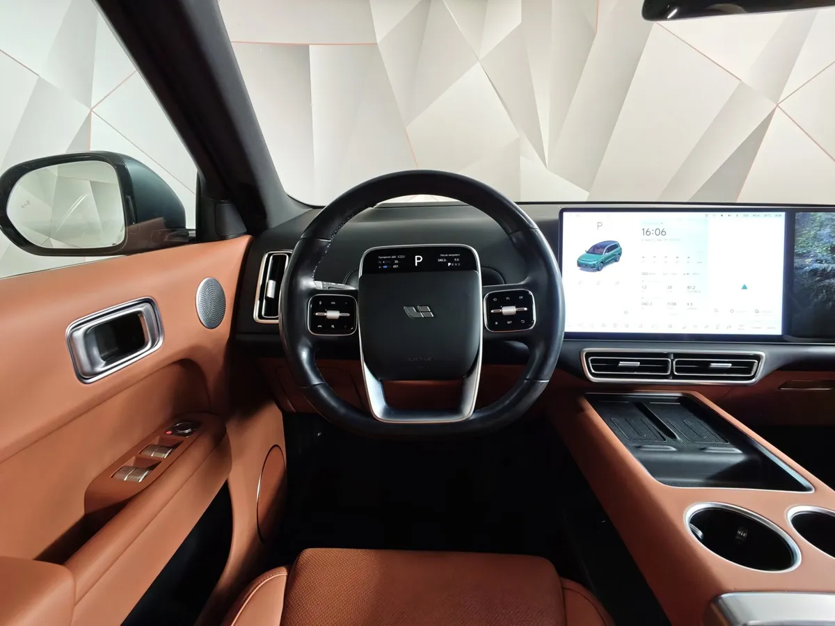 Li Auto L9 1.5 AT 4WD (449 л.с.) Ultra Зеленый в АВИЛОН. Слайд №19