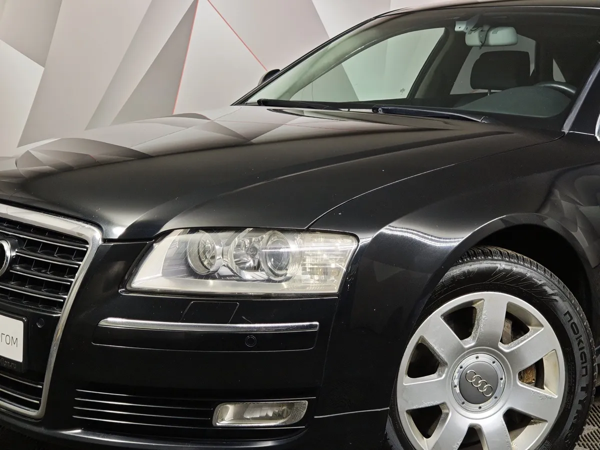 Audi A8 4.2 FSI quattro tiptronic (372 л.с.) Черный в АВИЛОН. Слайд №10