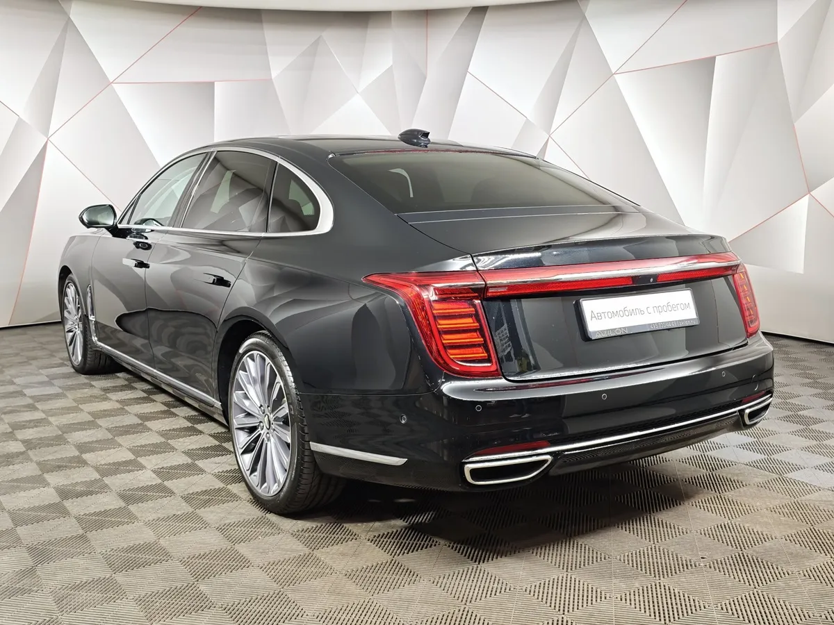 Hongqi H9 2.0T AT (245 л.с.) Делюкс двухцветный Черный в АВИЛОН. Слайд №4