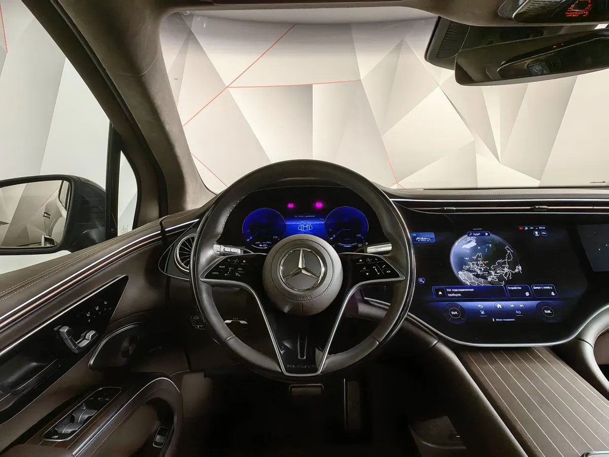 Mercedes-Benz Maybach EQS SUV 680 AT AWD (251 л.с.) Черный в АВИЛОН. Слайд №19