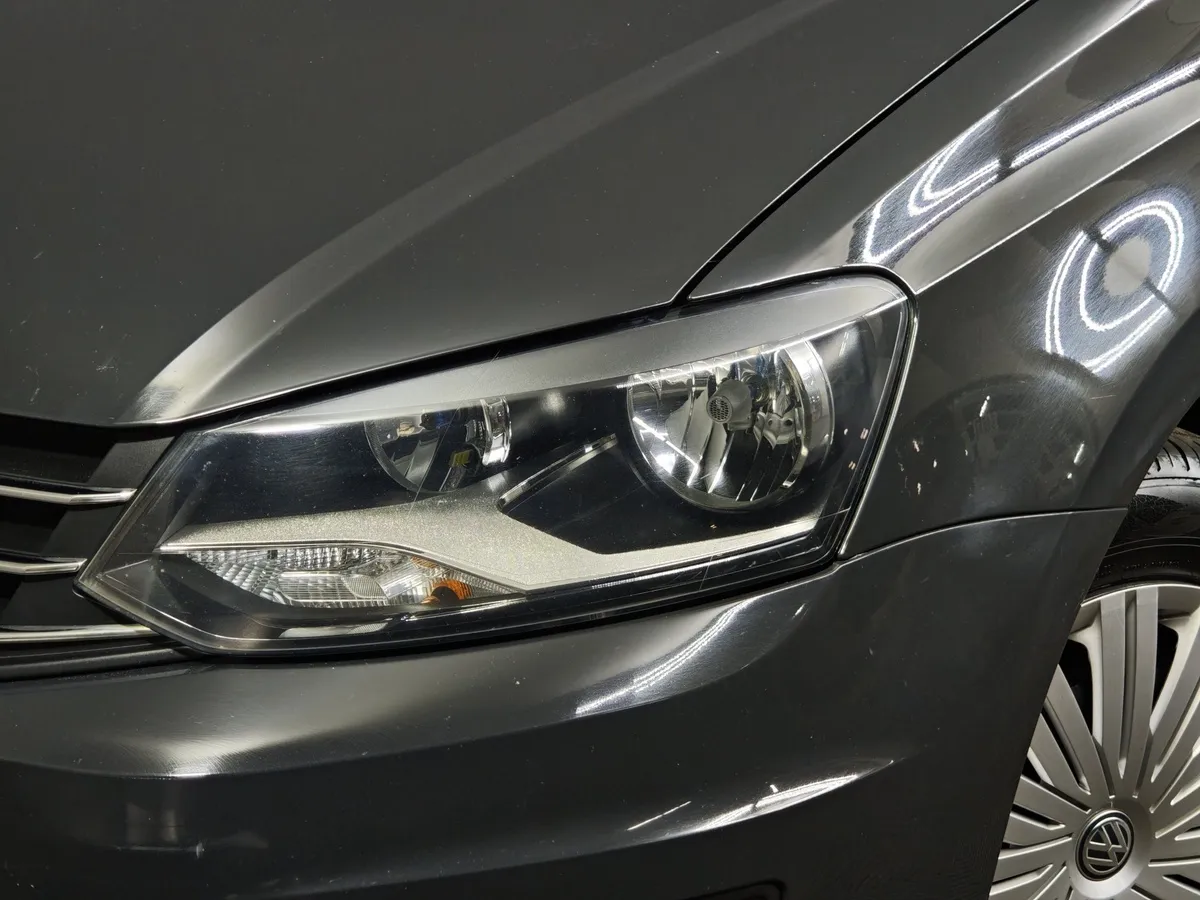 Volkswagen Polo 1.6 MT (105 л.с.) Trendline Серый в АВИЛОН. Слайд №10