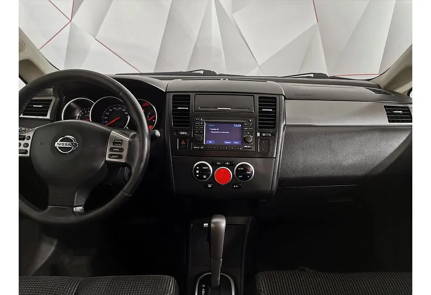 Nissan Tiida 1.6 AT (110 л.с.) Белый в АВИЛОН. Слайд №14