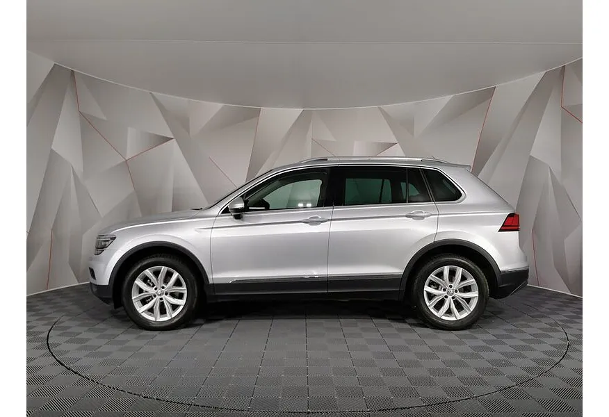 LIVE. Слайд №3