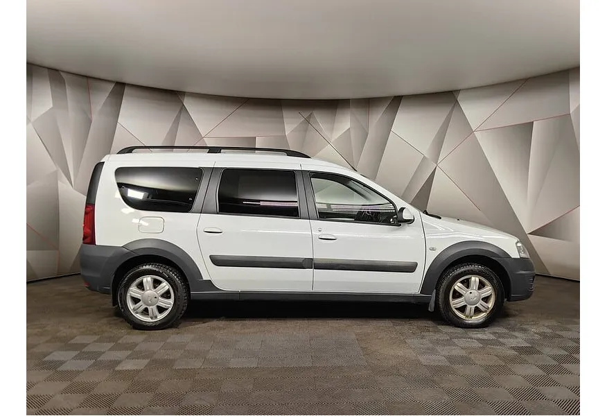 ВАЗ (Lada) Largus 1.6 MT 16 кл (5 мест) (106 л.с.) KS045-52-X00 Luxe Белый в АВИЛОН. Слайд №6