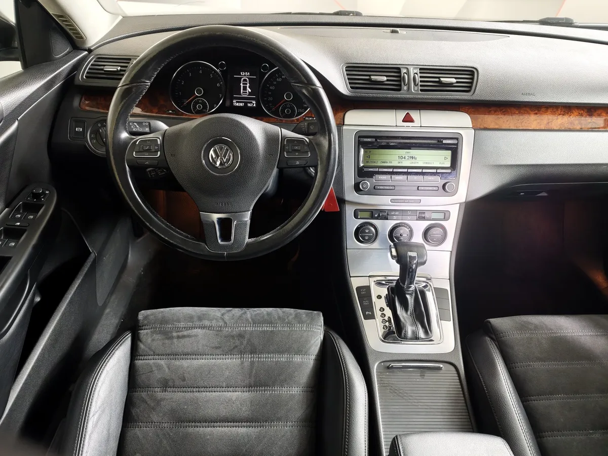 Volkswagen Passat 1.8 TSI AT (160 л.с.) Коричневый в АВИЛОН. Слайд №18