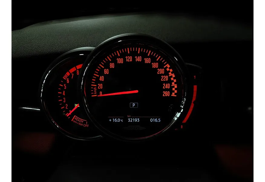 АВИЛОН - Mini Cabrio 2.0 AT (231 л.с.) JCW Красный - slide 15
