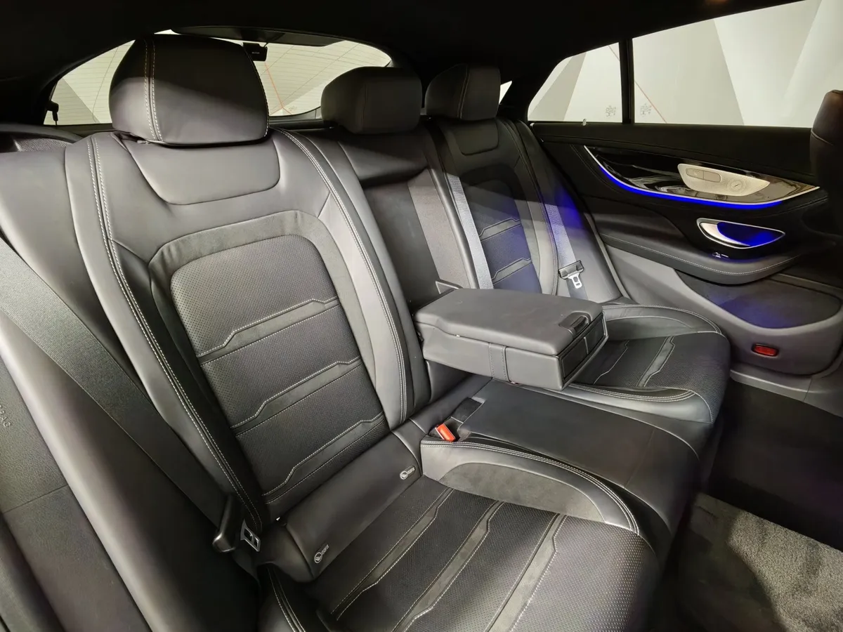 Mercedes-Benz AMG GT 43 4MATIC SPEEDSHIFT TCT 9G (367 л.с.) Особая серия в АВИЛОН. Слайд №17