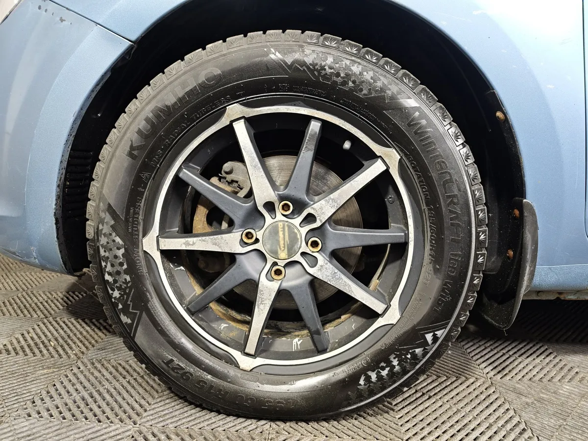 Hyundai i20 1.4 AT (101 л.с.) Голубой в АВИЛОН. Слайд №9