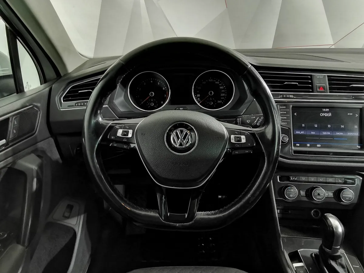 Volkswagen Tiguan 1.4 TSI BlueMotion DSG (150 л.с.) Avenue Белый в АВИЛОН. Слайд №19